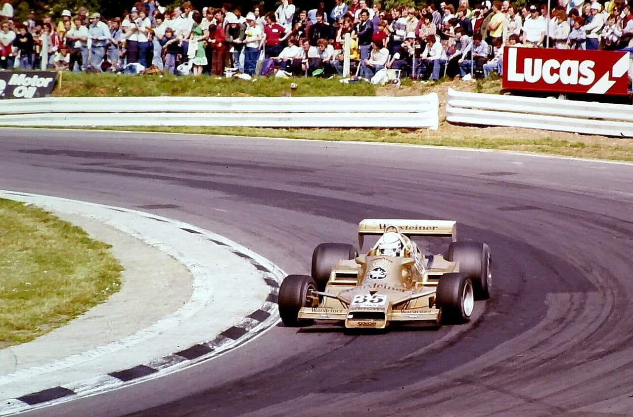 Arrows FA1 · Photo exhibit