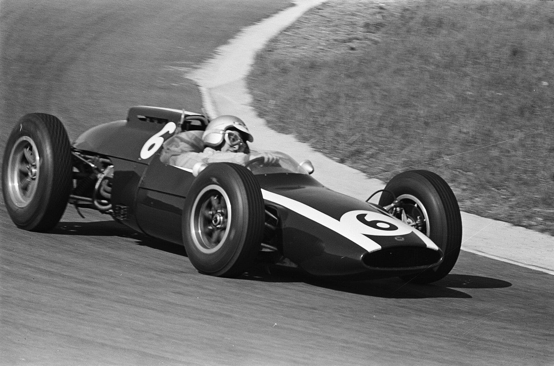 Historical Formula 1 photograph: Bruce McLaren GP Olanda, 1962