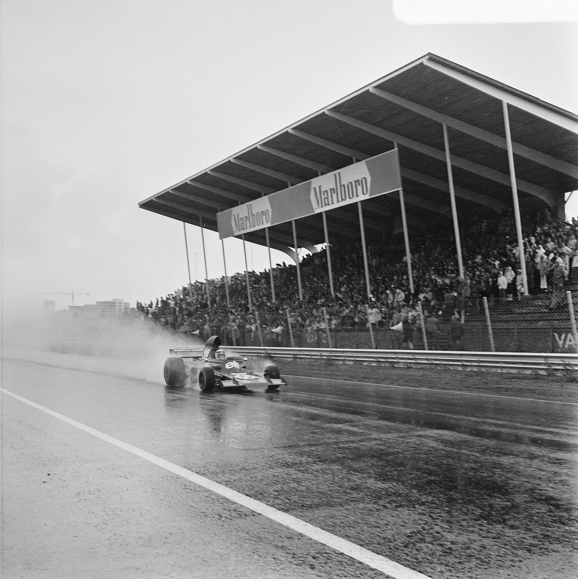 Historical Formula 1 photograph: Stewart, 1973