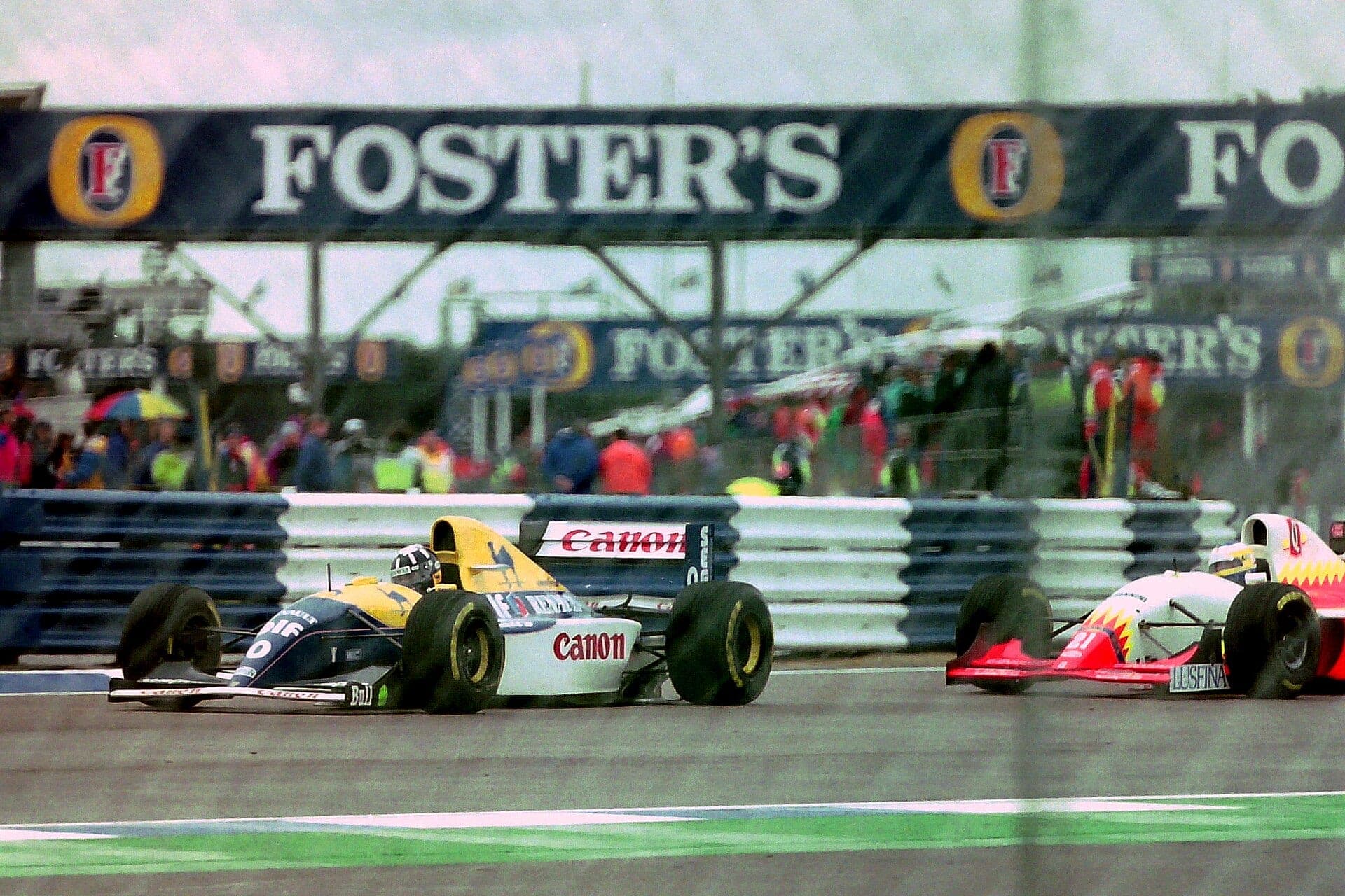 Historical Formula 1 photograph: Hill Alboreto Copse, 1993