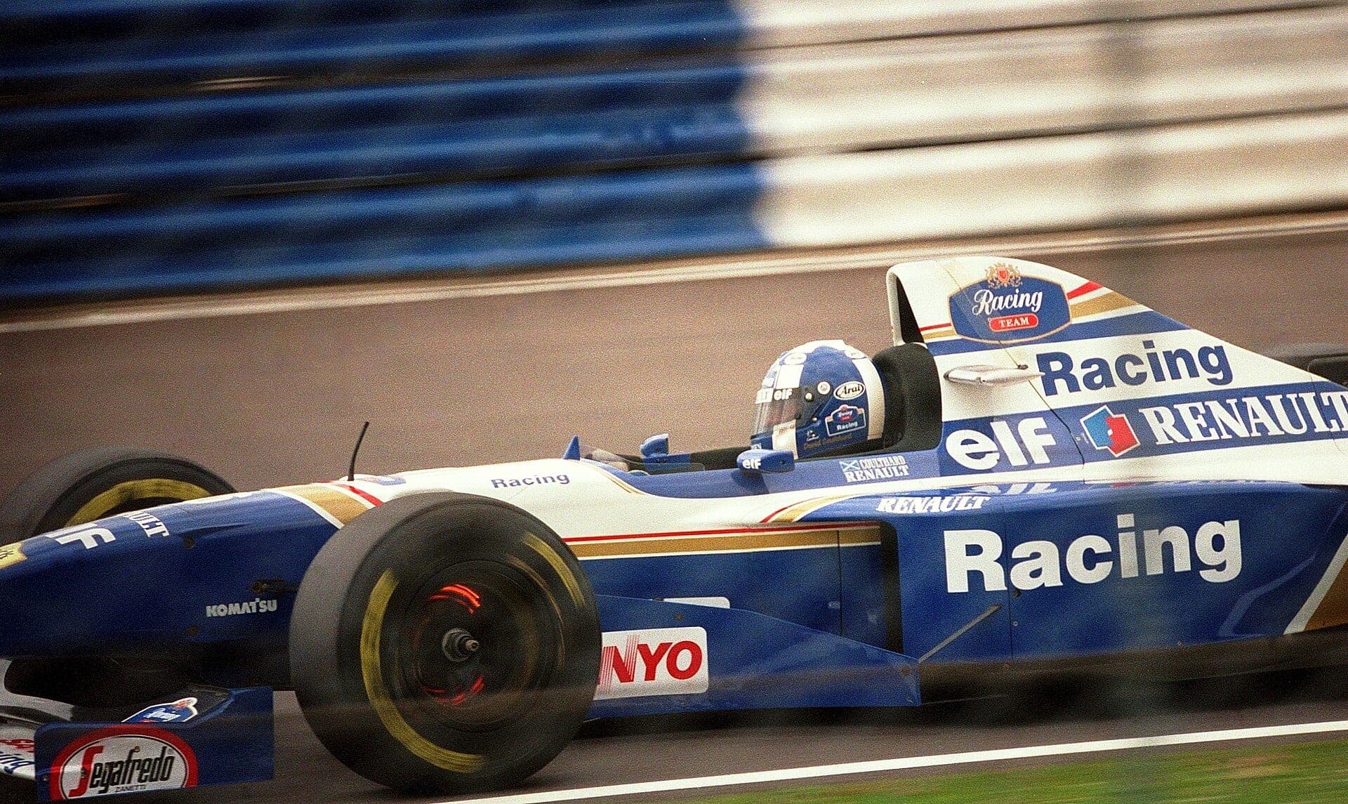 Historical Formula 1 photograph: Coulthard Copse Williams, 1995