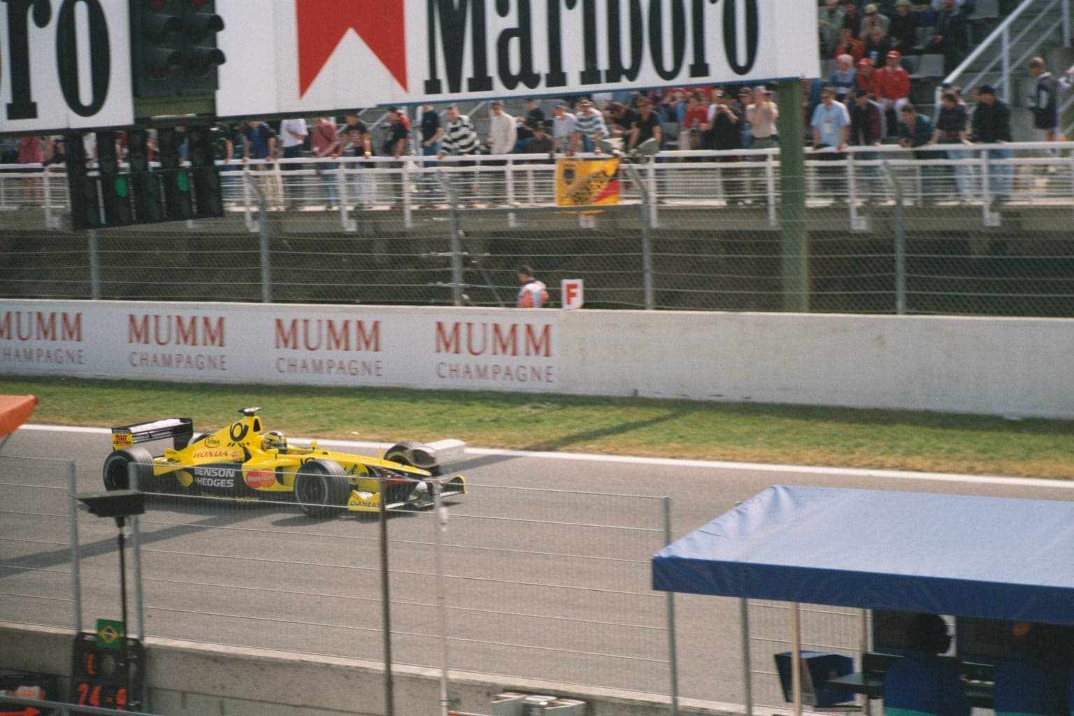 Historical Formula 1 photograph: Jordan EJ11 Barcellona, 2001