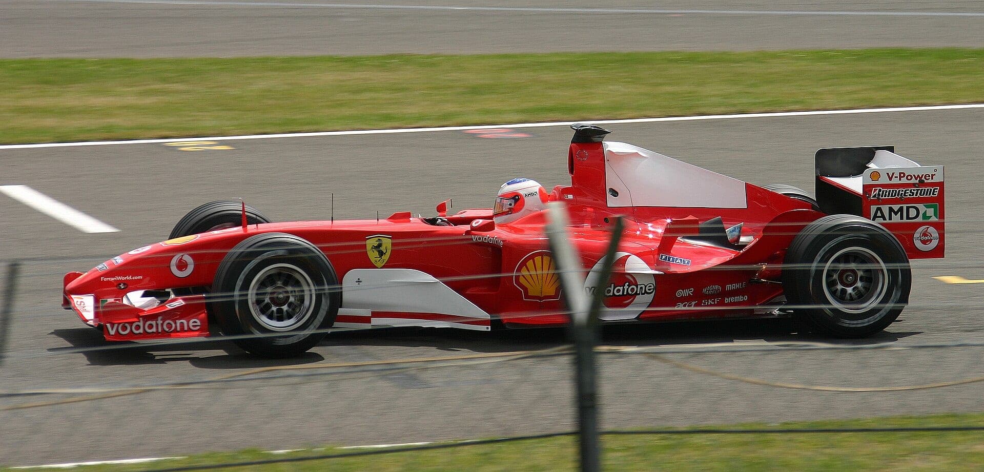 Historical Formula 1 photograph: Rubens Barrichello Ferrari F2004 GP Bretagna, 2004