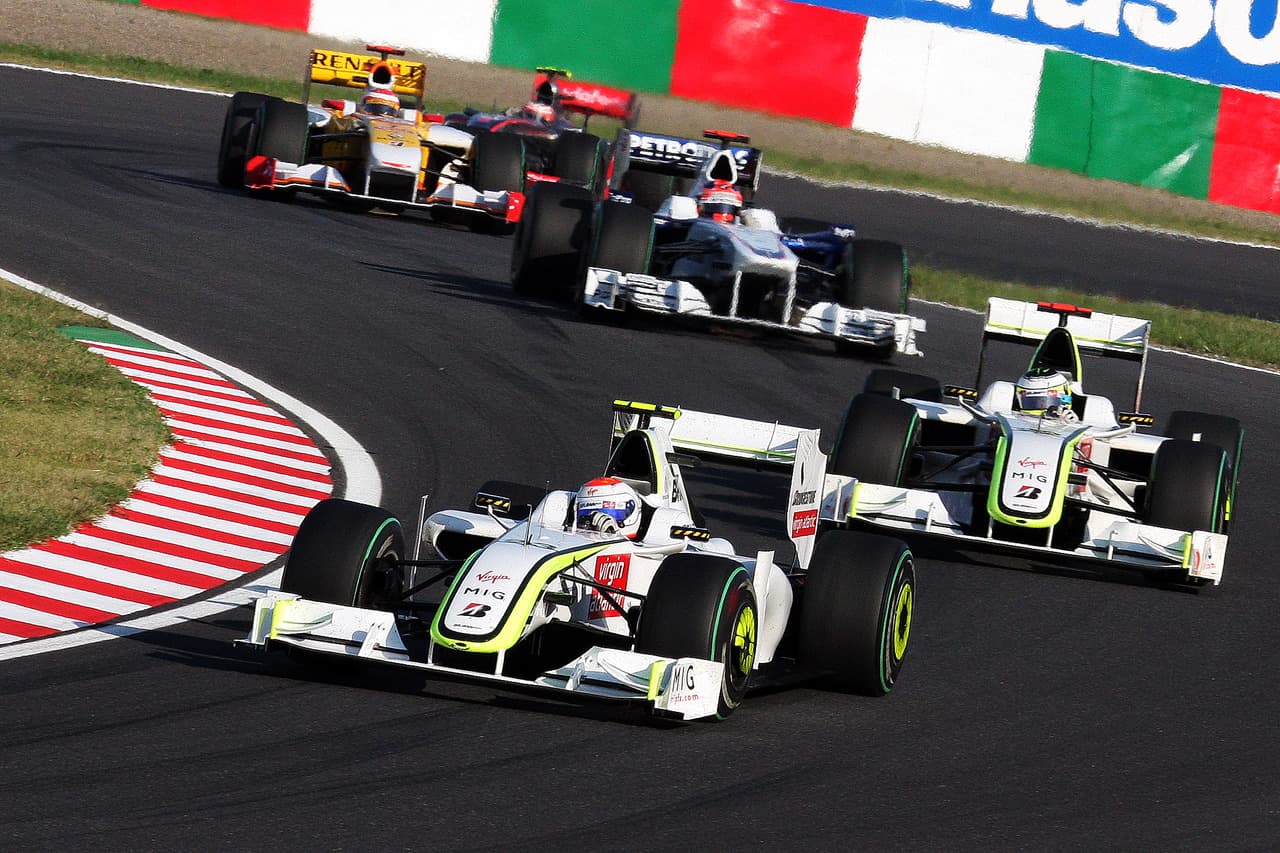 Historical Formula 1 photograph: Button Barrichello Suzuka, 2009