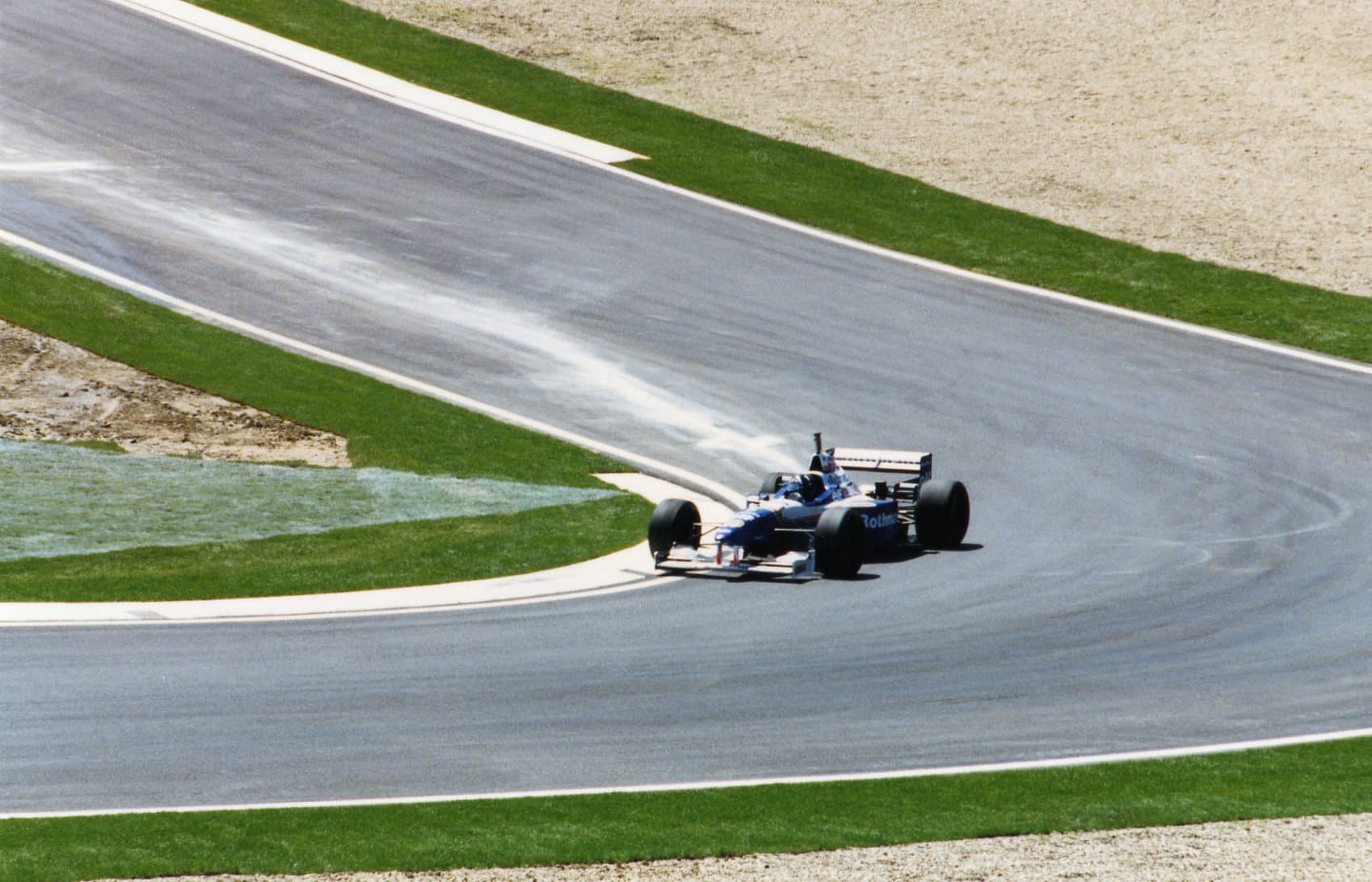 Historical Formula 1 photograph: Hill FW18, 1996