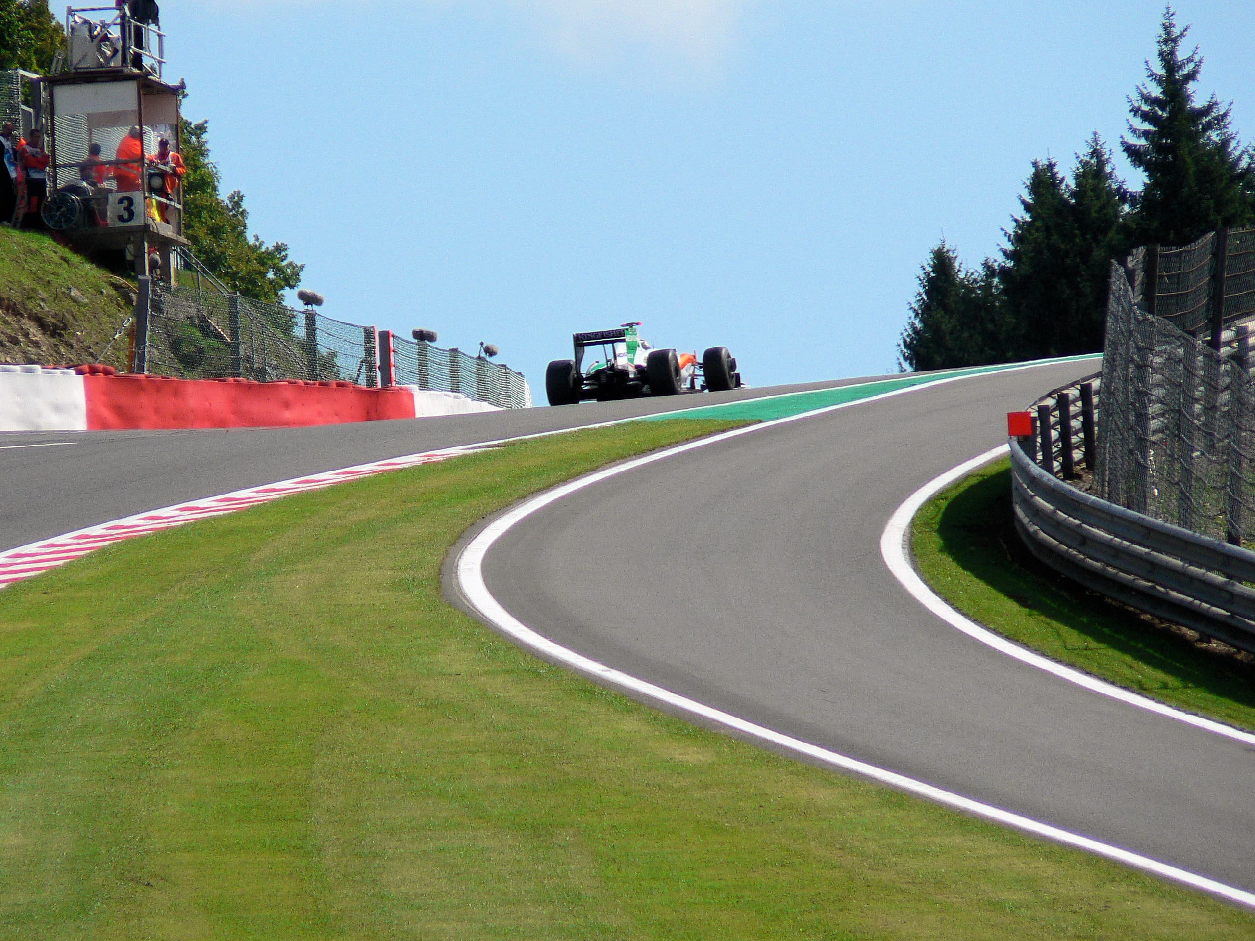 Historical Formula 1 photograph: Fisichella Force India, 2009