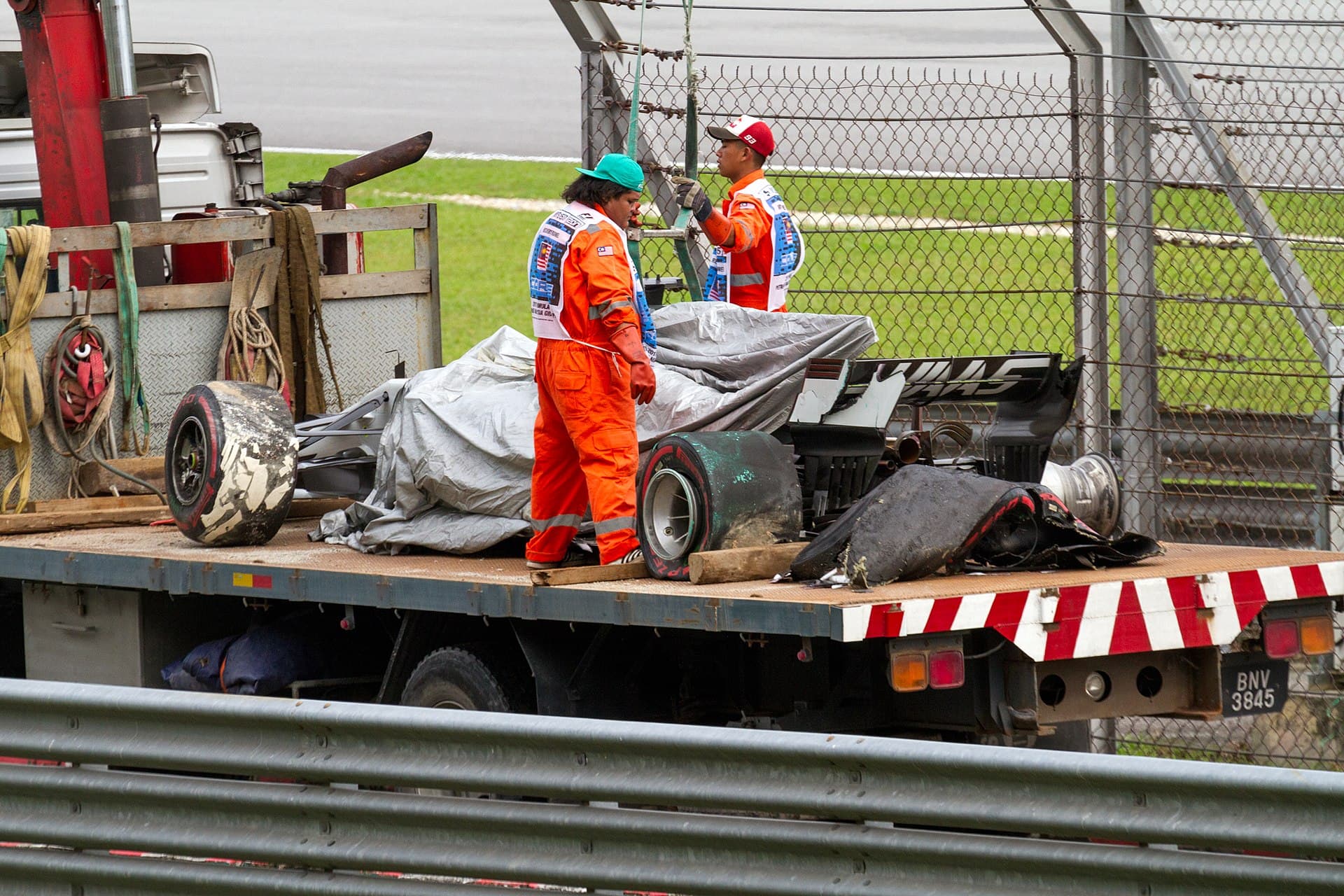 Historical Formula 1 photograph: Grosjean Sepang, 2017