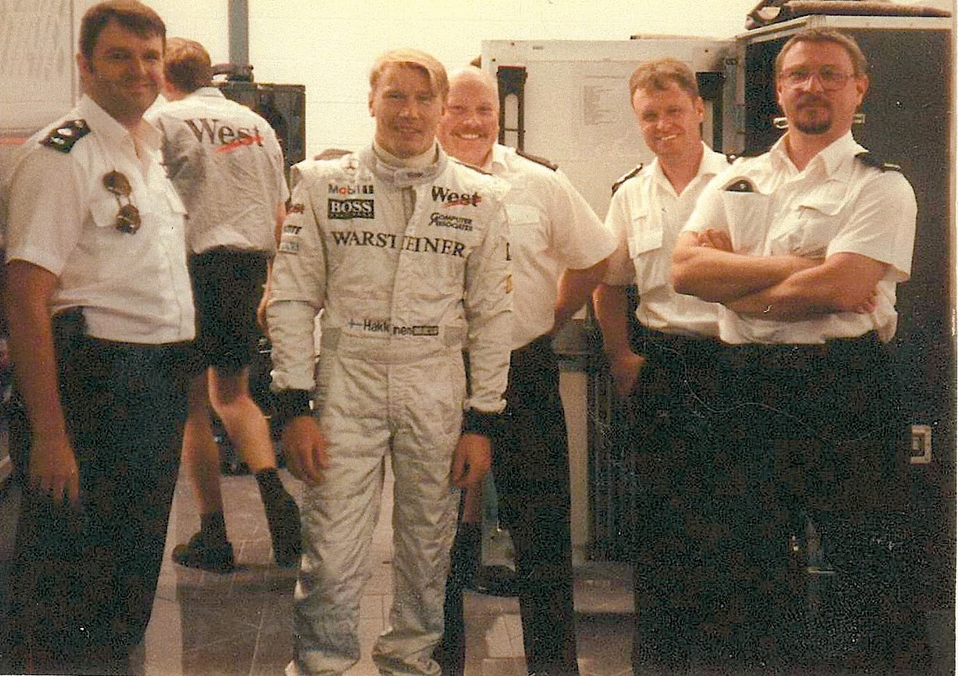 Historical Formula 1 photograph: Häkkinen, 1998