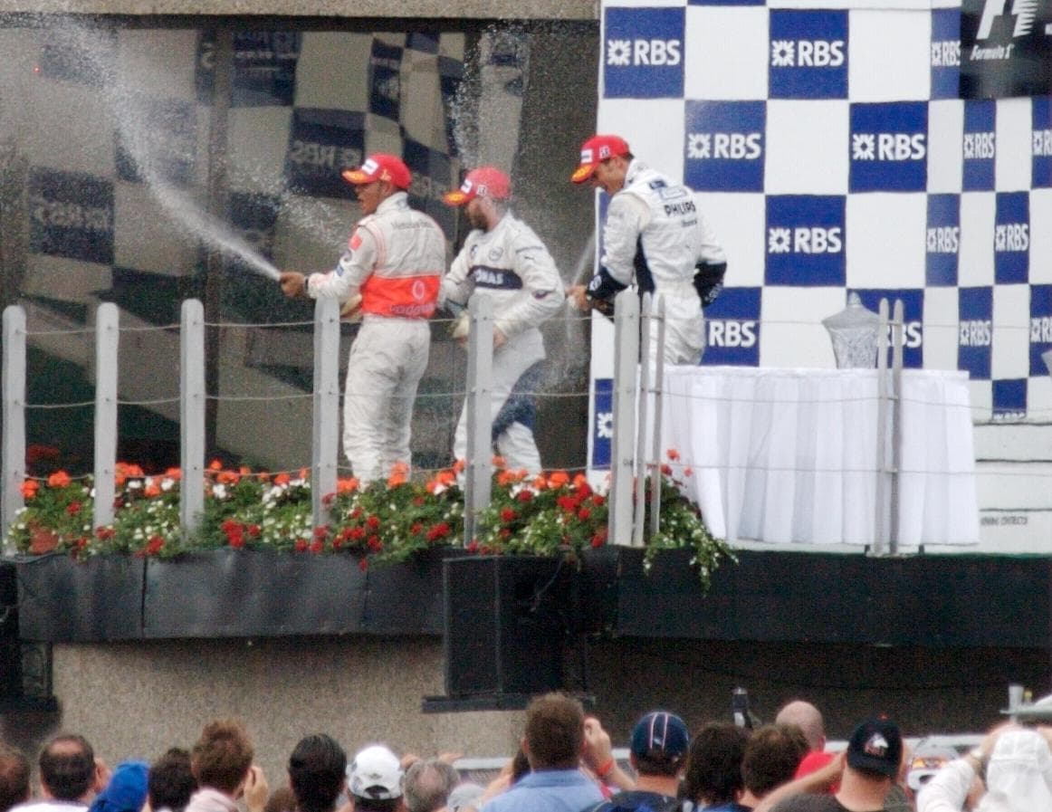 Historical Formula 1 photograph: Lewis Hamilton, 2007