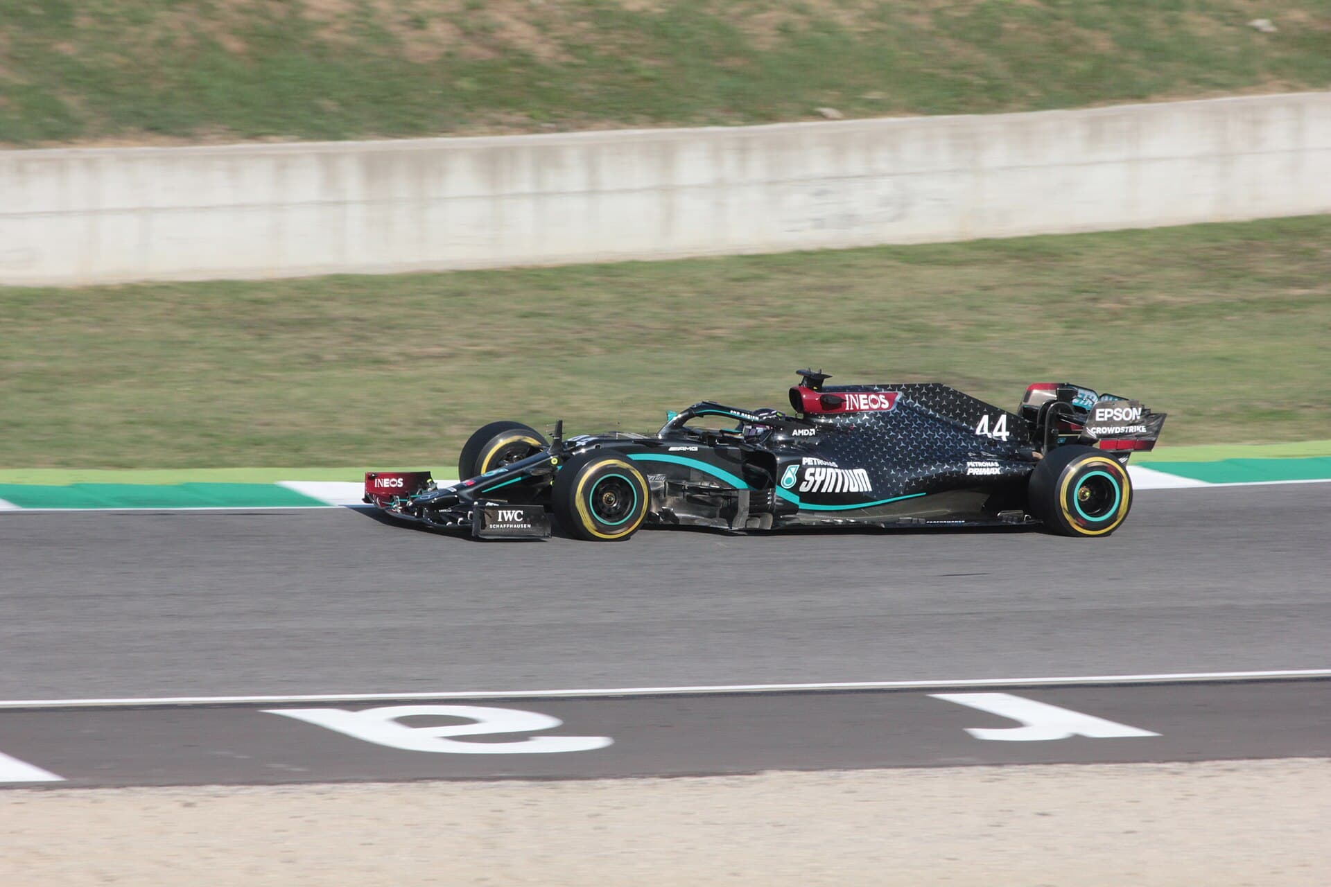 Historical Formula 1 photograph: Hamilton, 2020