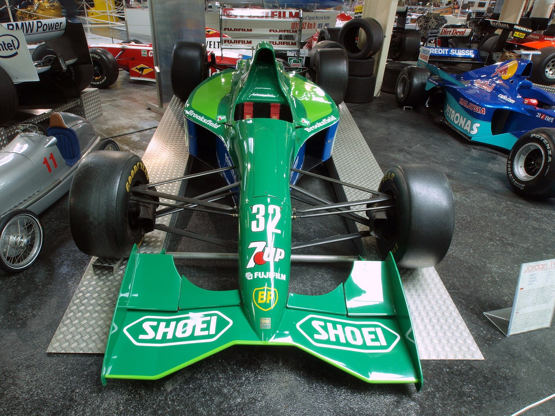 Historical Formula 1 photograph: Jordan 191, 1991