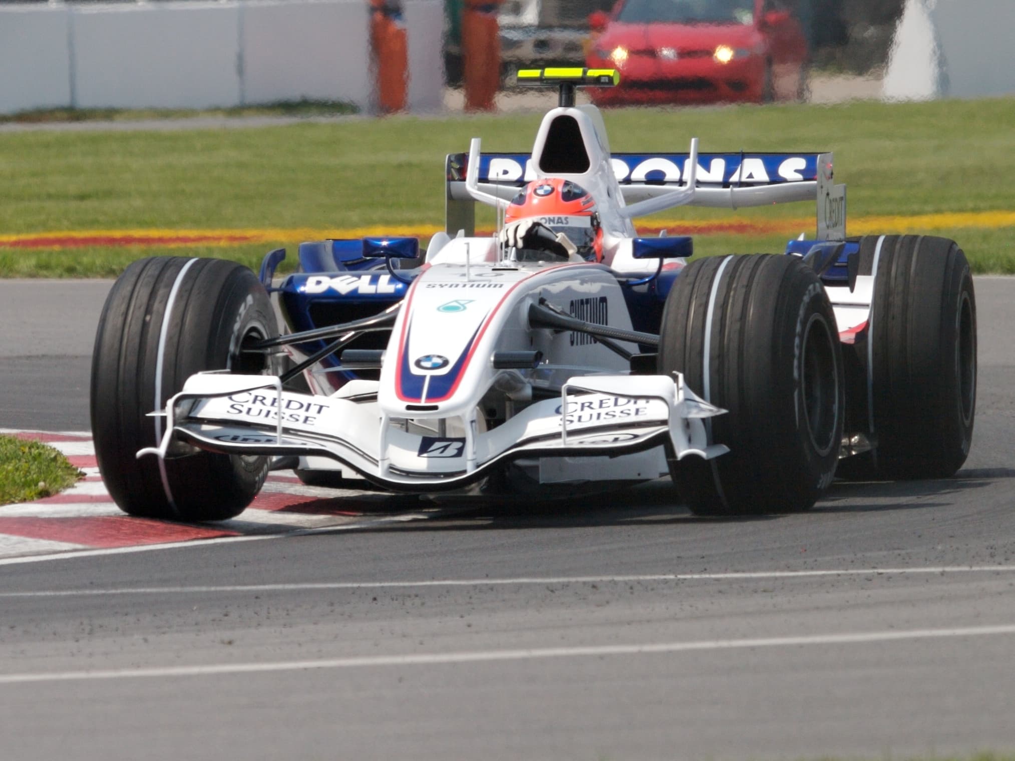 Historical Formula 1 photograph: Kubica Montreal, 2007