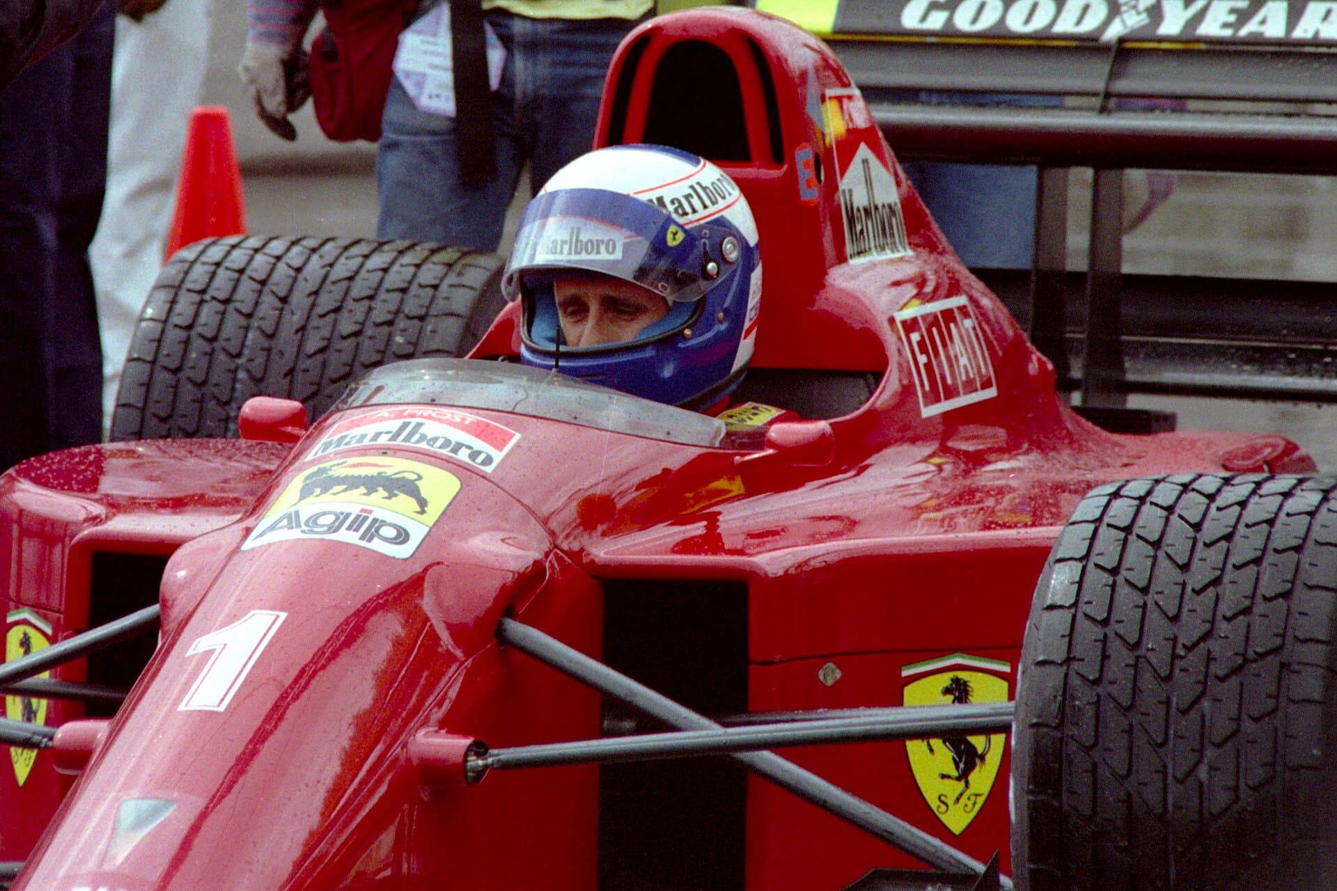 Historical Formula 1 photograph: Prost Ferrari, 1990