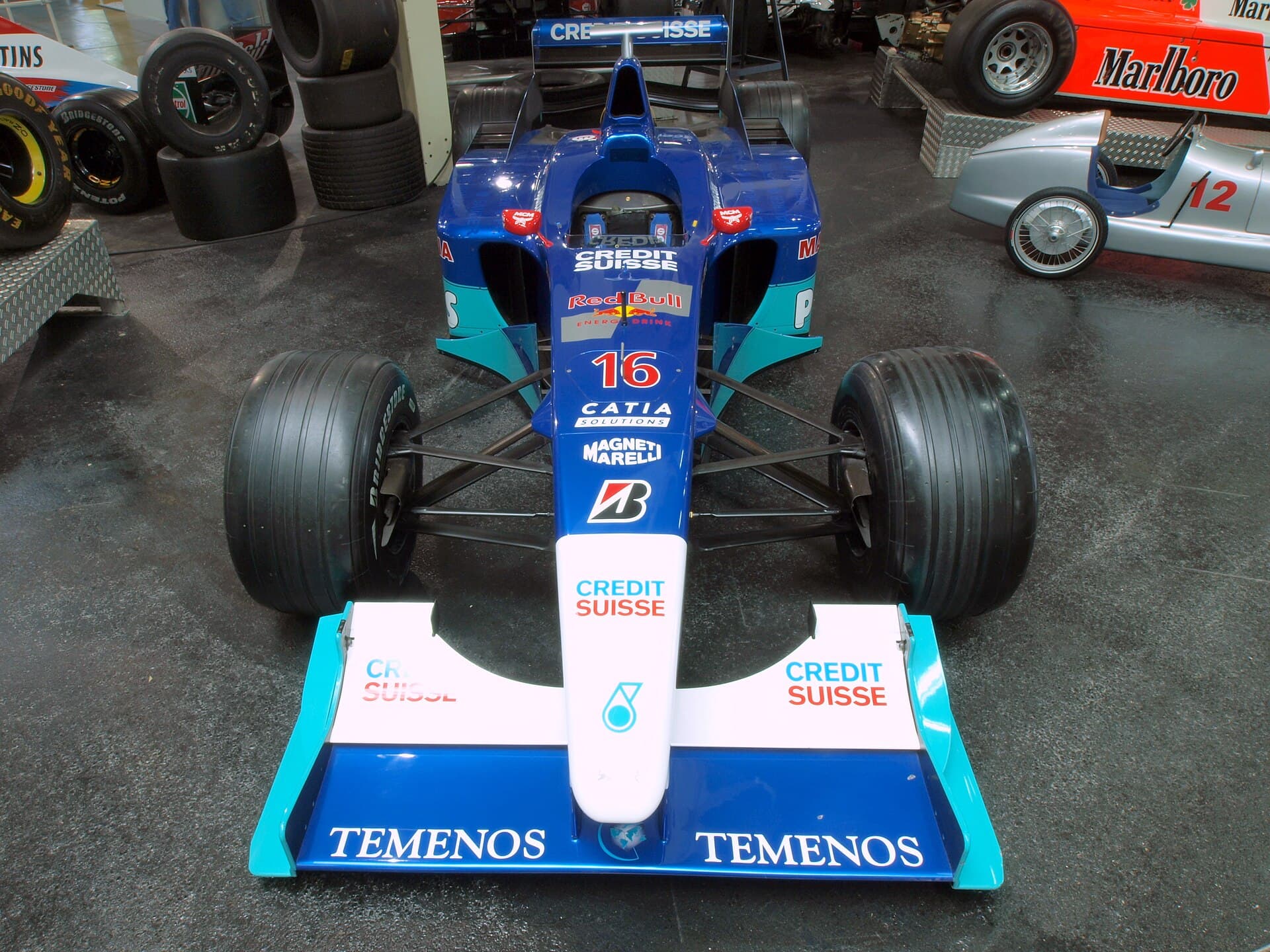 Historical Formula 1 photograph: Sauber C19 Red Bull, 2000