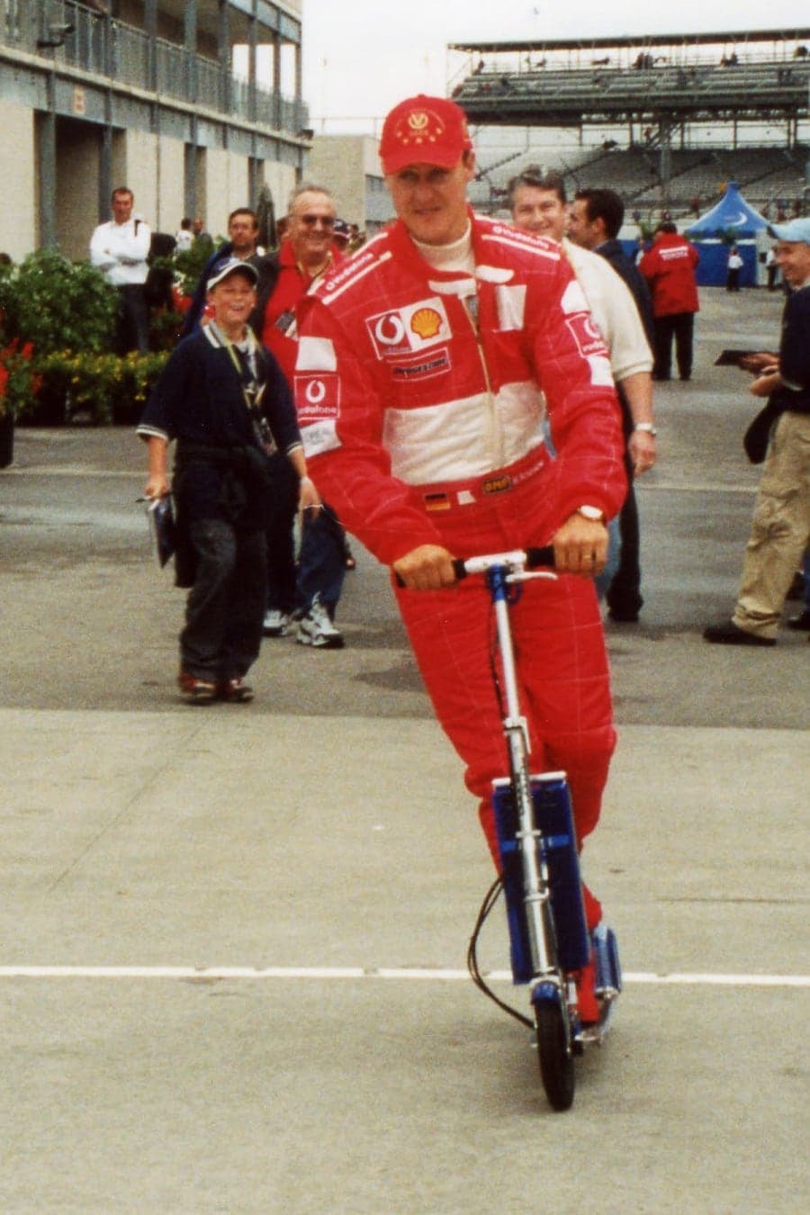Historical Formula 1 photograph: Schumacher, 2002