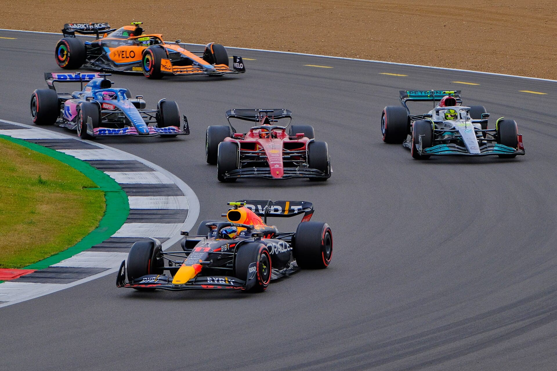Historical Formula 1 photograph: Cinque, 2022