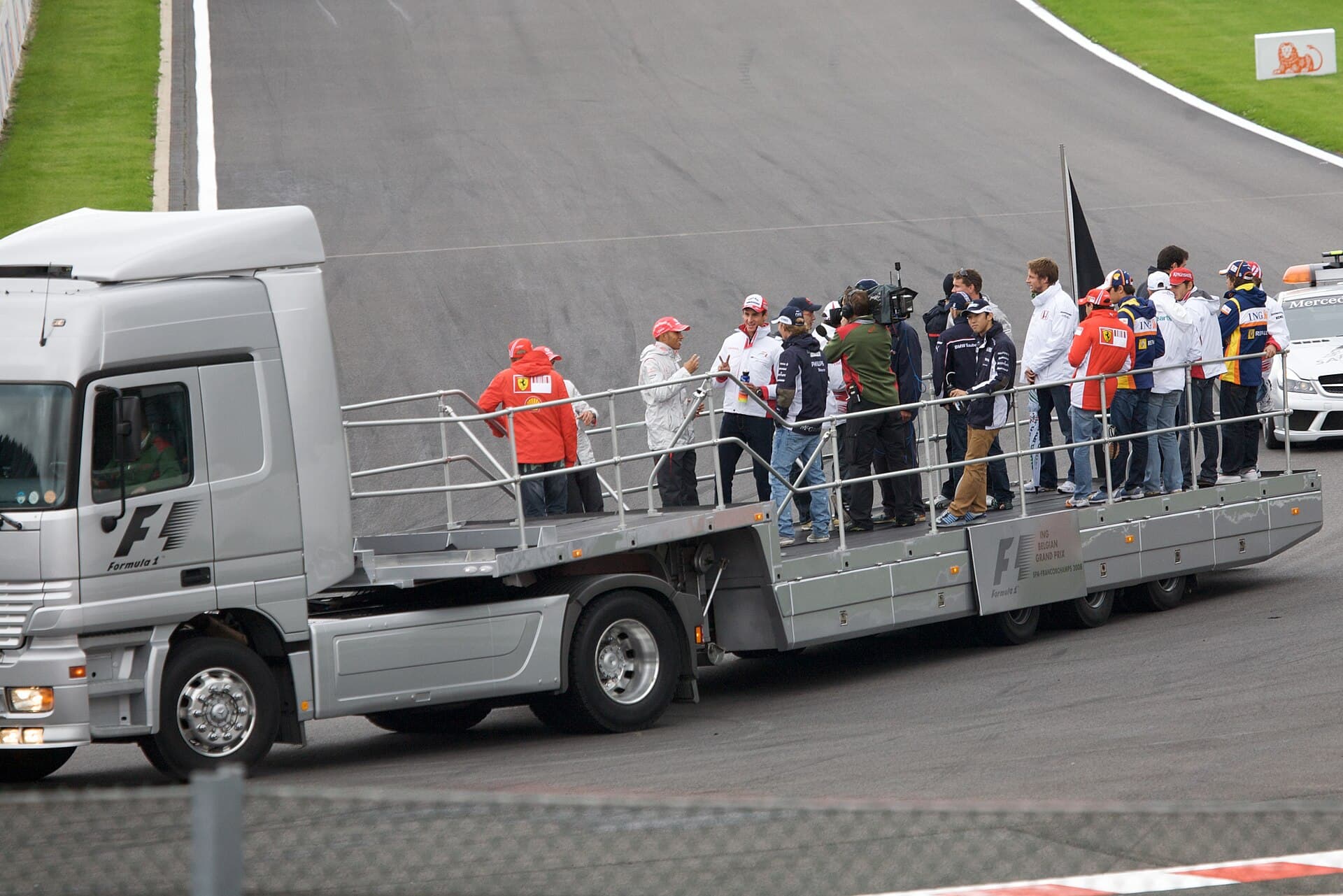 Historical Formula 1 photograph: Spa, 2008